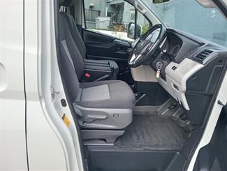 2023 Toyota Hiace - Thumbnail
