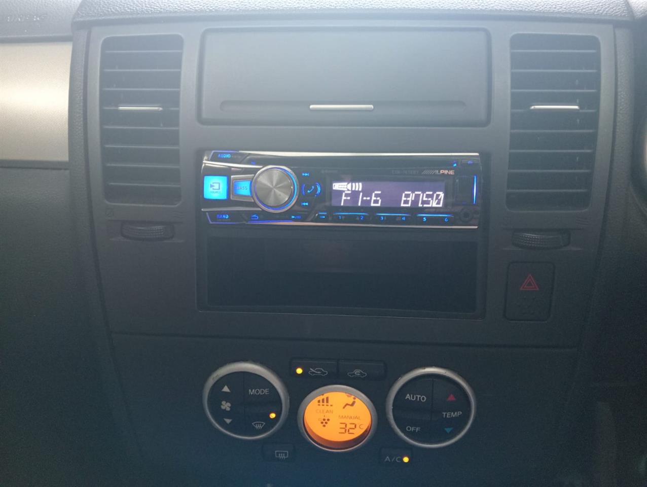 2006 Nissan Tiida