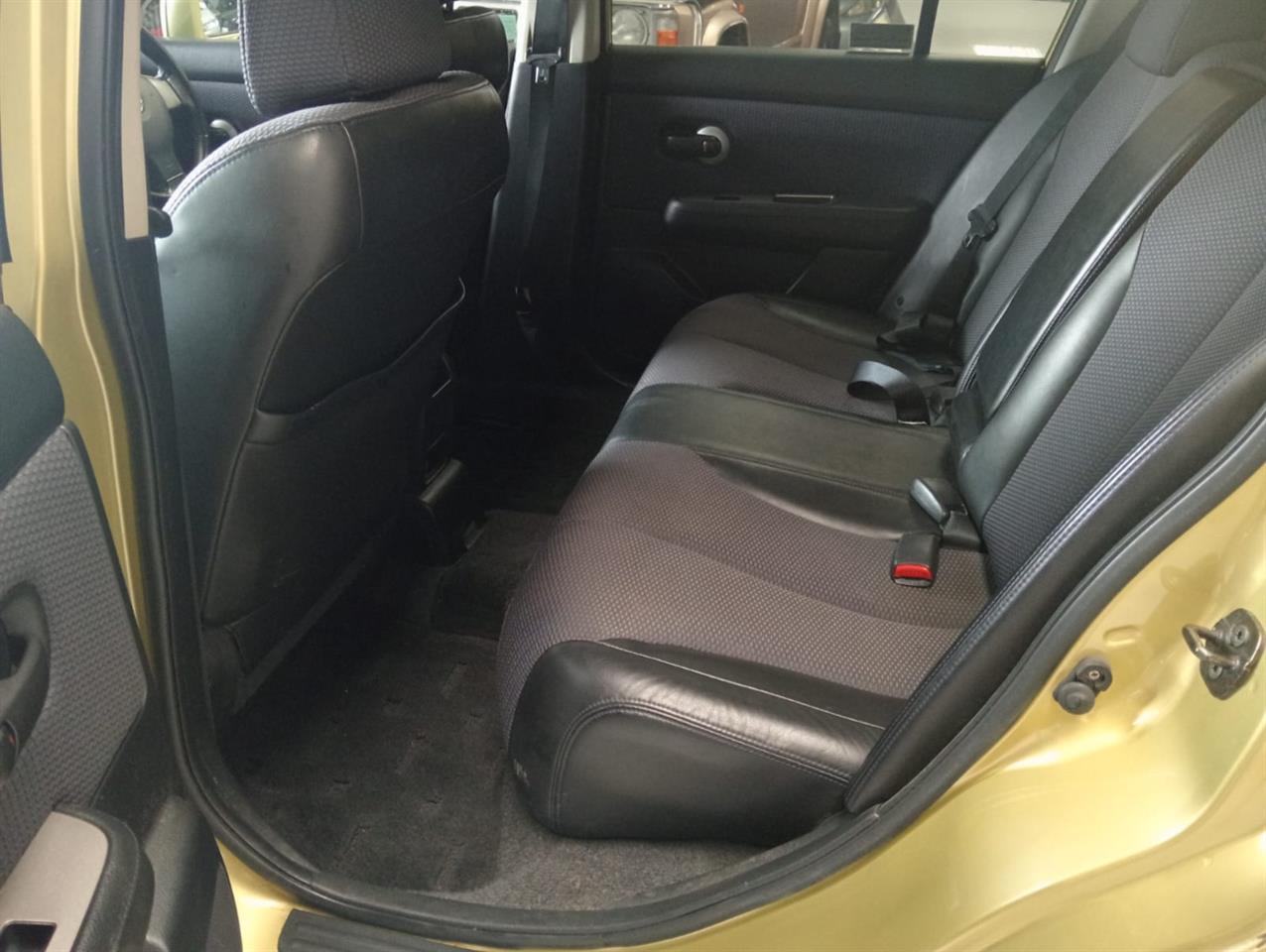 2006 Nissan Tiida