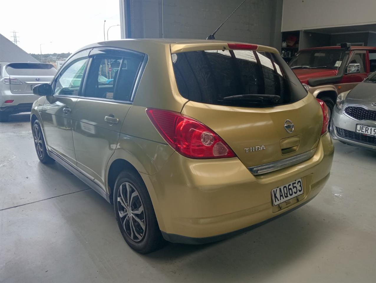 2006 Nissan Tiida