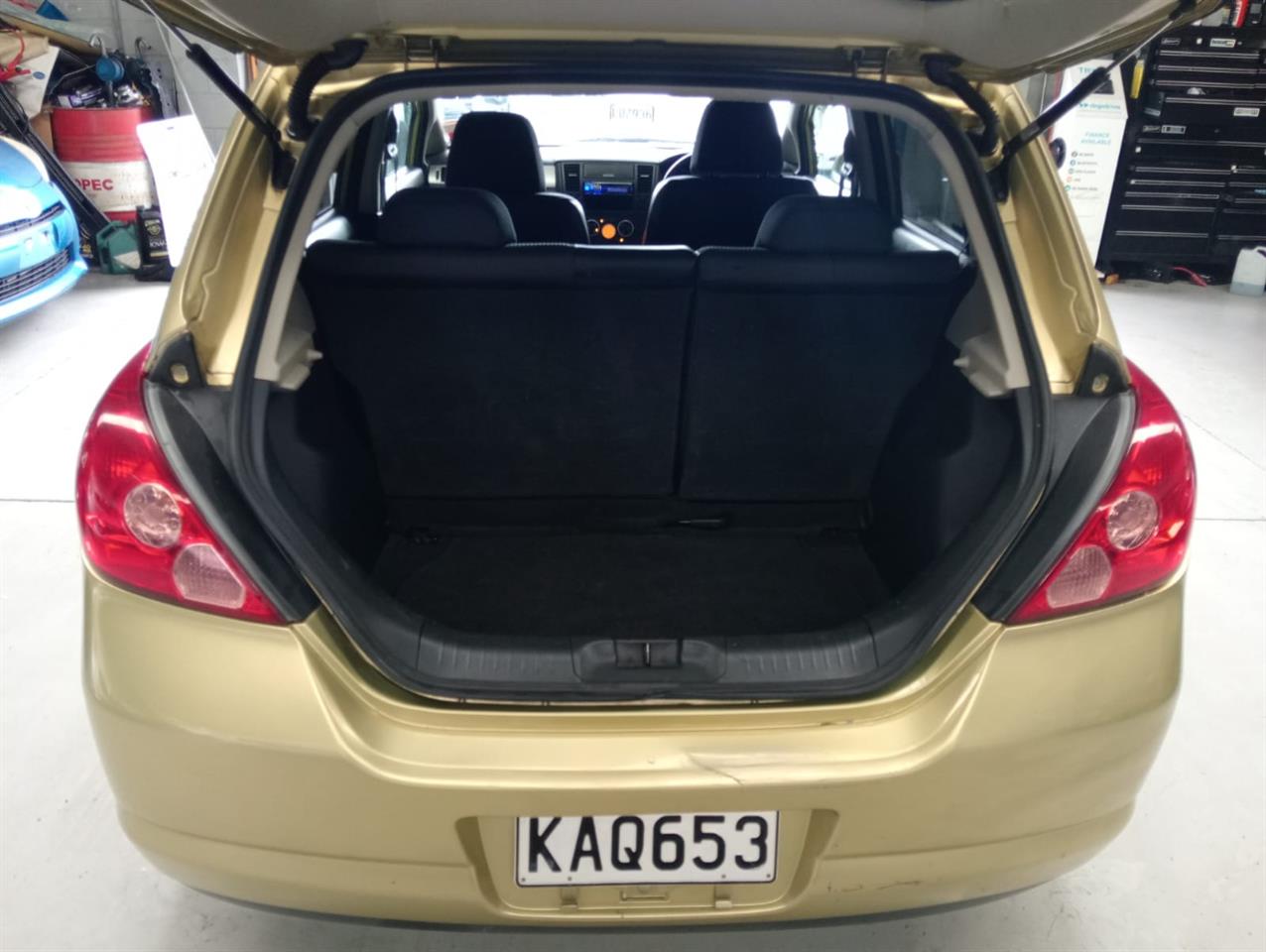 2006 Nissan Tiida