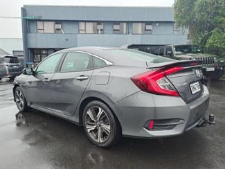 2017 Honda Civic - Thumbnail