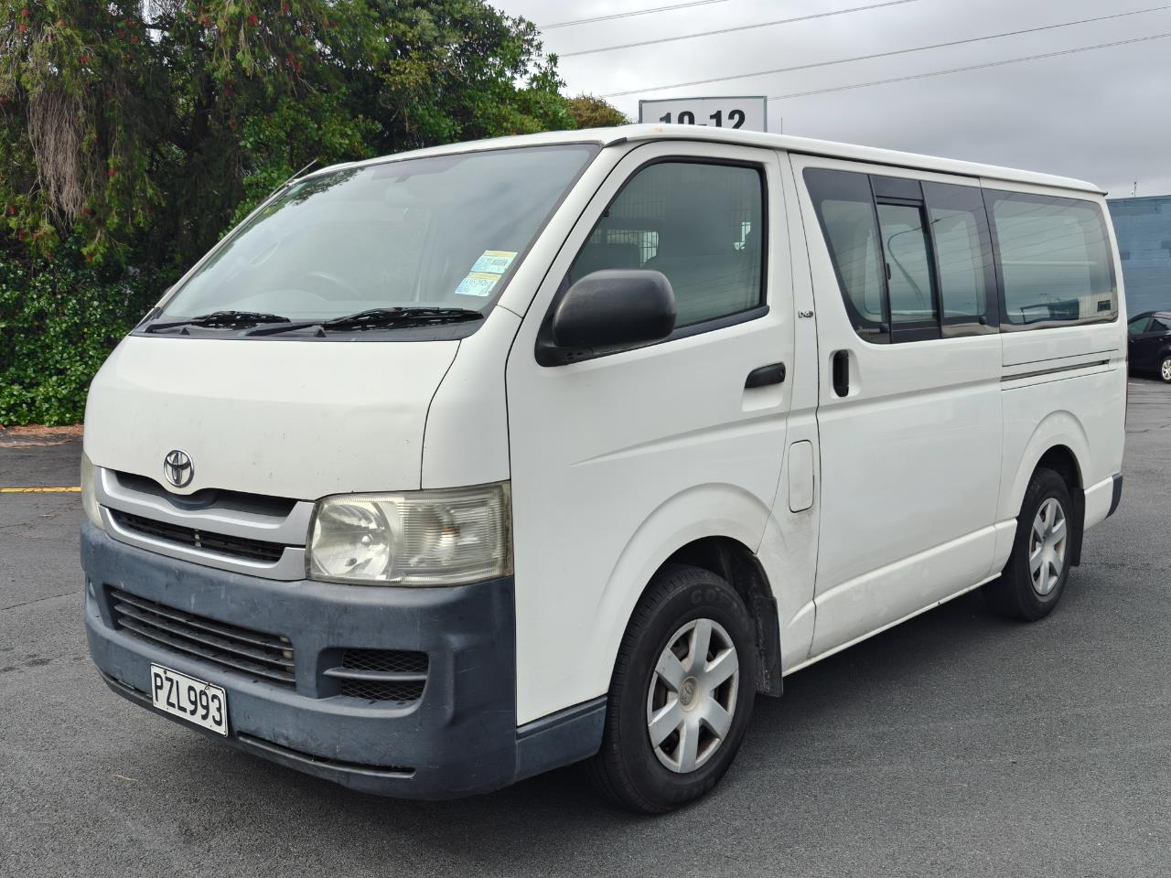 2009 Toyota Hiace
