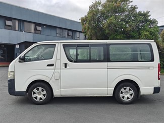 2009 Toyota Hiace - Thumbnail