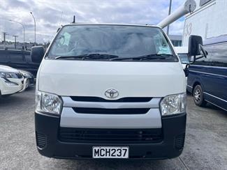 2014 Toyota Hiace - Thumbnail