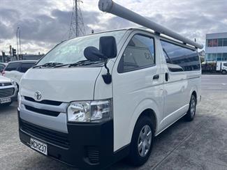 2014 Toyota Hiace - Thumbnail