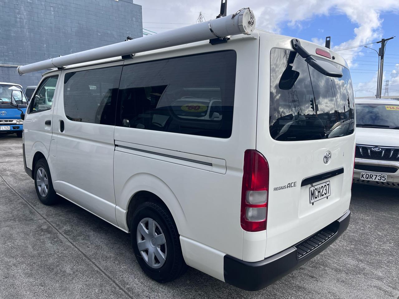 2014 Toyota Hiace