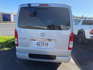 2018 Toyota Hiace - Thumbnail