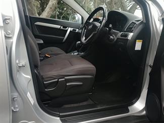 2017 Holden Captiva - Thumbnail