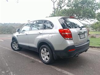 2017 Holden Captiva - Thumbnail