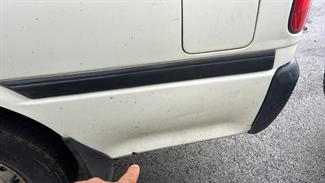 2001 Toyota Hiace - Thumbnail