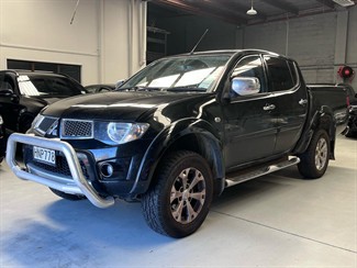 2014 Mitsubishi Triton - Thumbnail