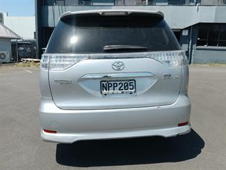 2009 Toyota Estima - Thumbnail