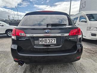 2013 Subaru Legacy - Thumbnail