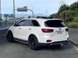 2019 Kia Sorento - Thumbnail