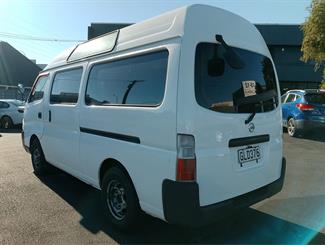 2005 Nissan Caravan - Thumbnail
