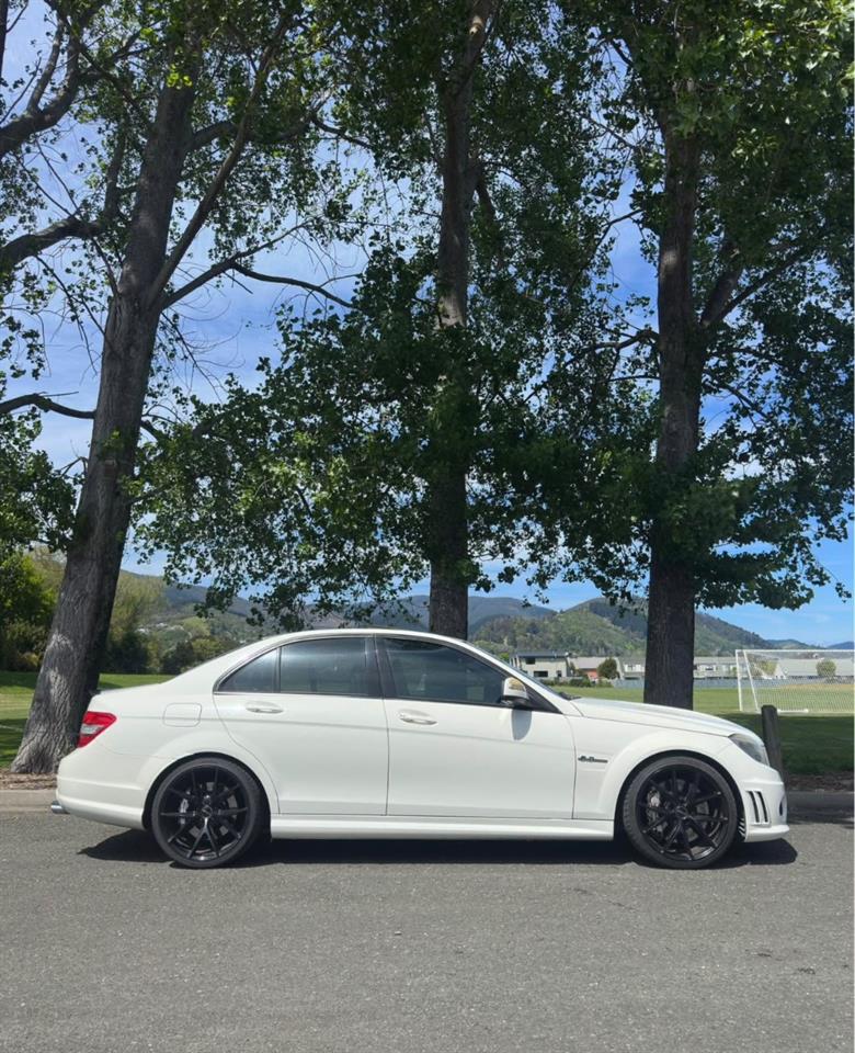 2008 Mercedes-Benz C63