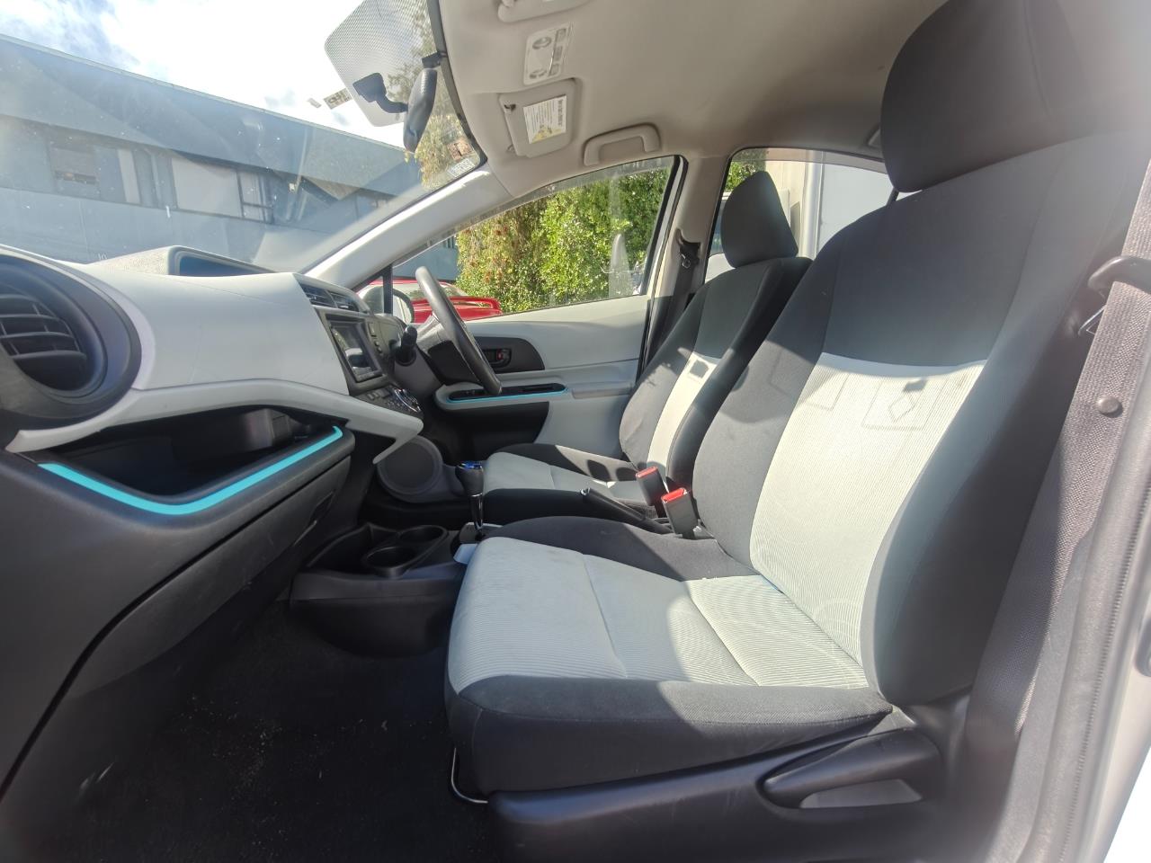 2012 Toyota Aqua