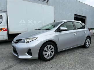 2015 Toyota Corolla - Thumbnail