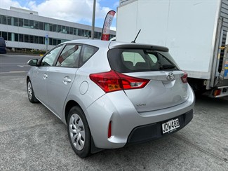 2015 Toyota Corolla - Thumbnail