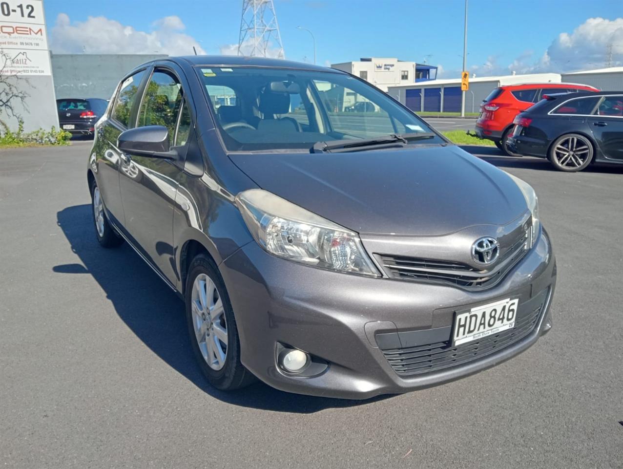 2013 Toyota YARIS
