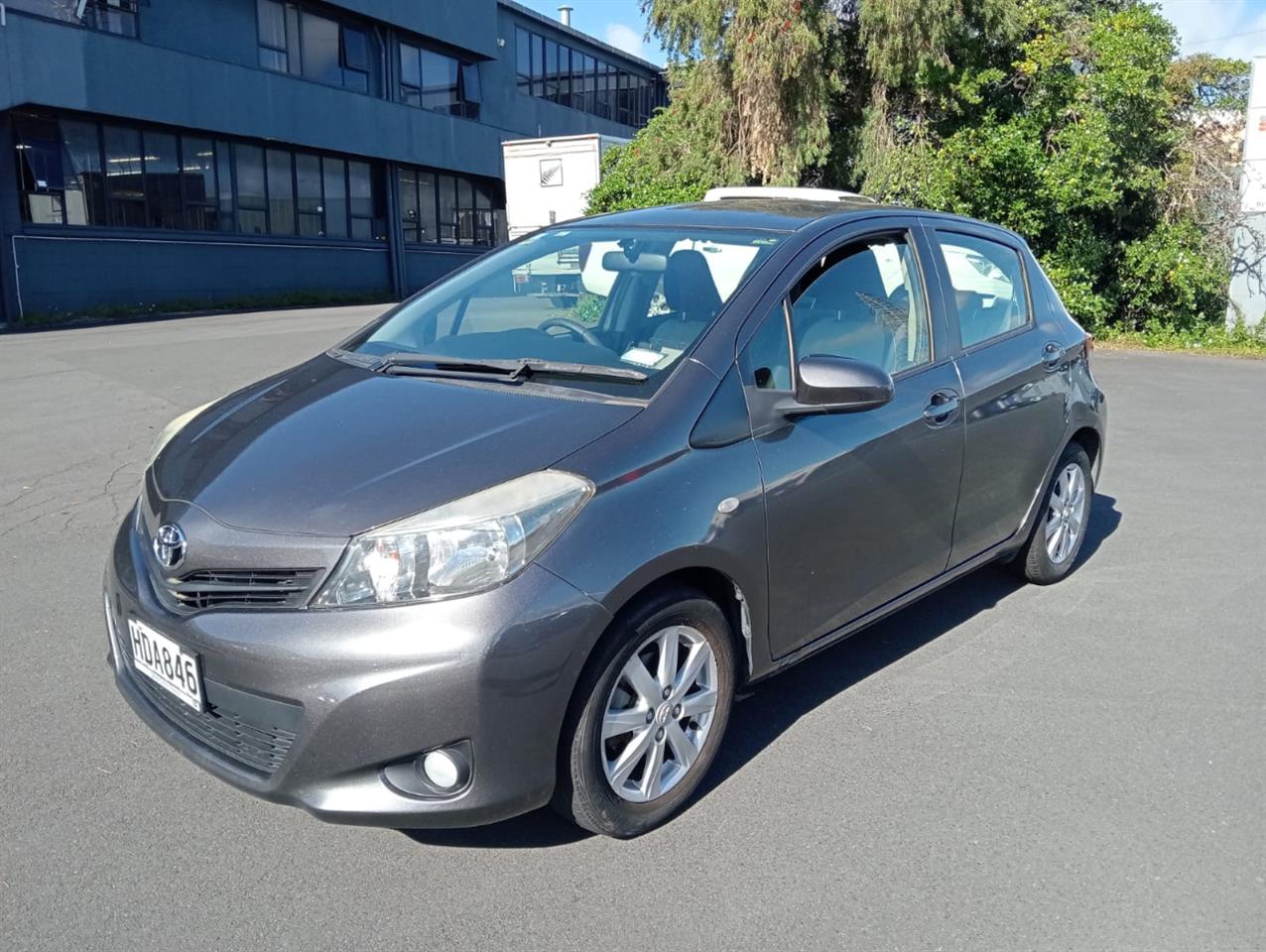 2013 Toyota YARIS