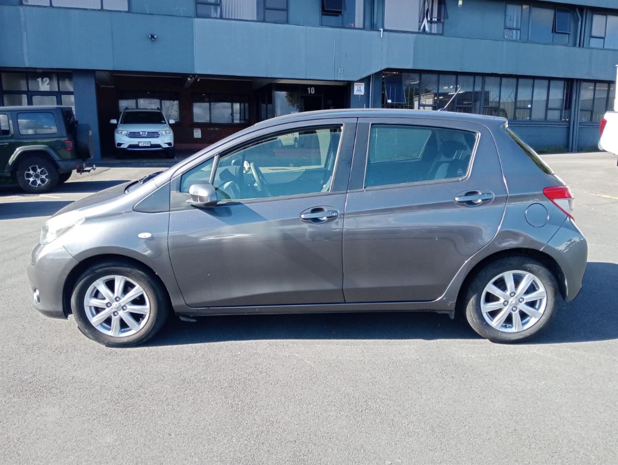 2013 Toyota YARIS