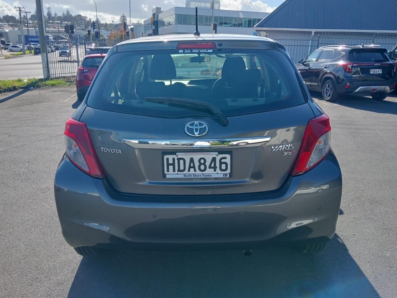 2013 Toyota YARIS