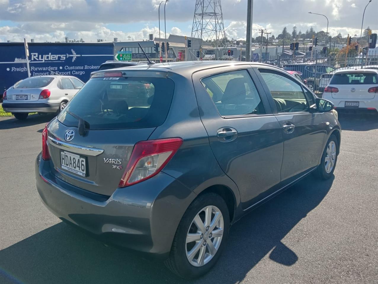 2013 Toyota YARIS