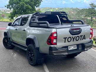 2024 Toyota Hilux - Thumbnail