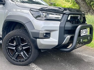 2024 Toyota Hilux - Thumbnail
