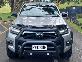 2024 Toyota Hilux - Thumbnail