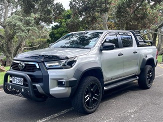 2024 Toyota Hilux - Thumbnail