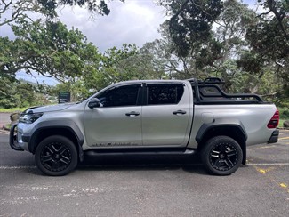 2024 Toyota Hilux - Thumbnail