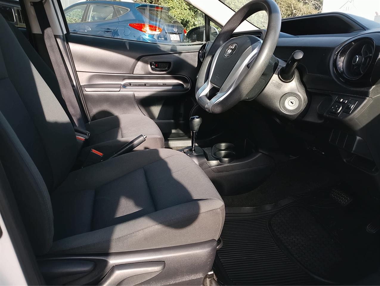 2015 Toyota Aqua