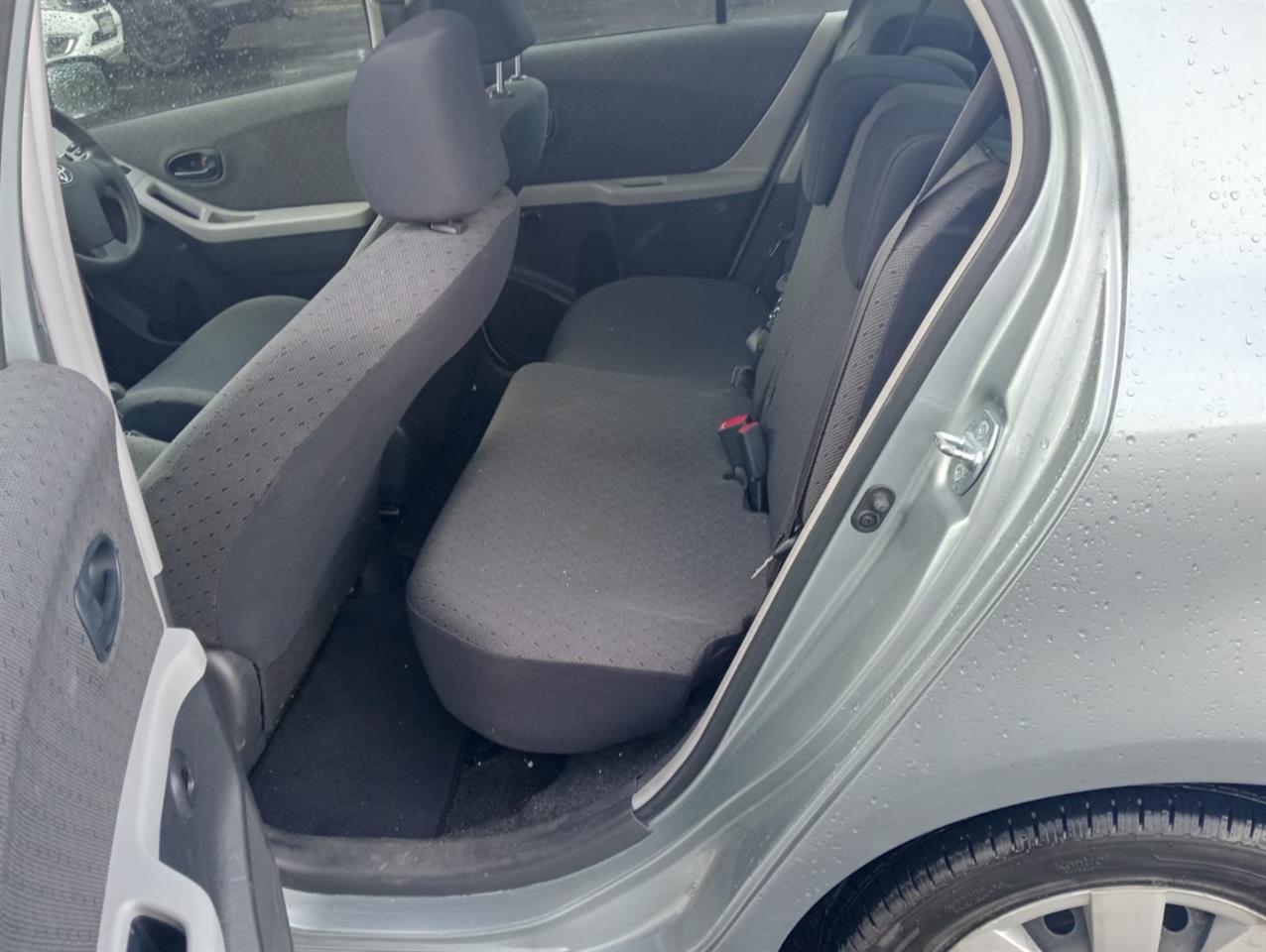 2010 Toyota YARIS