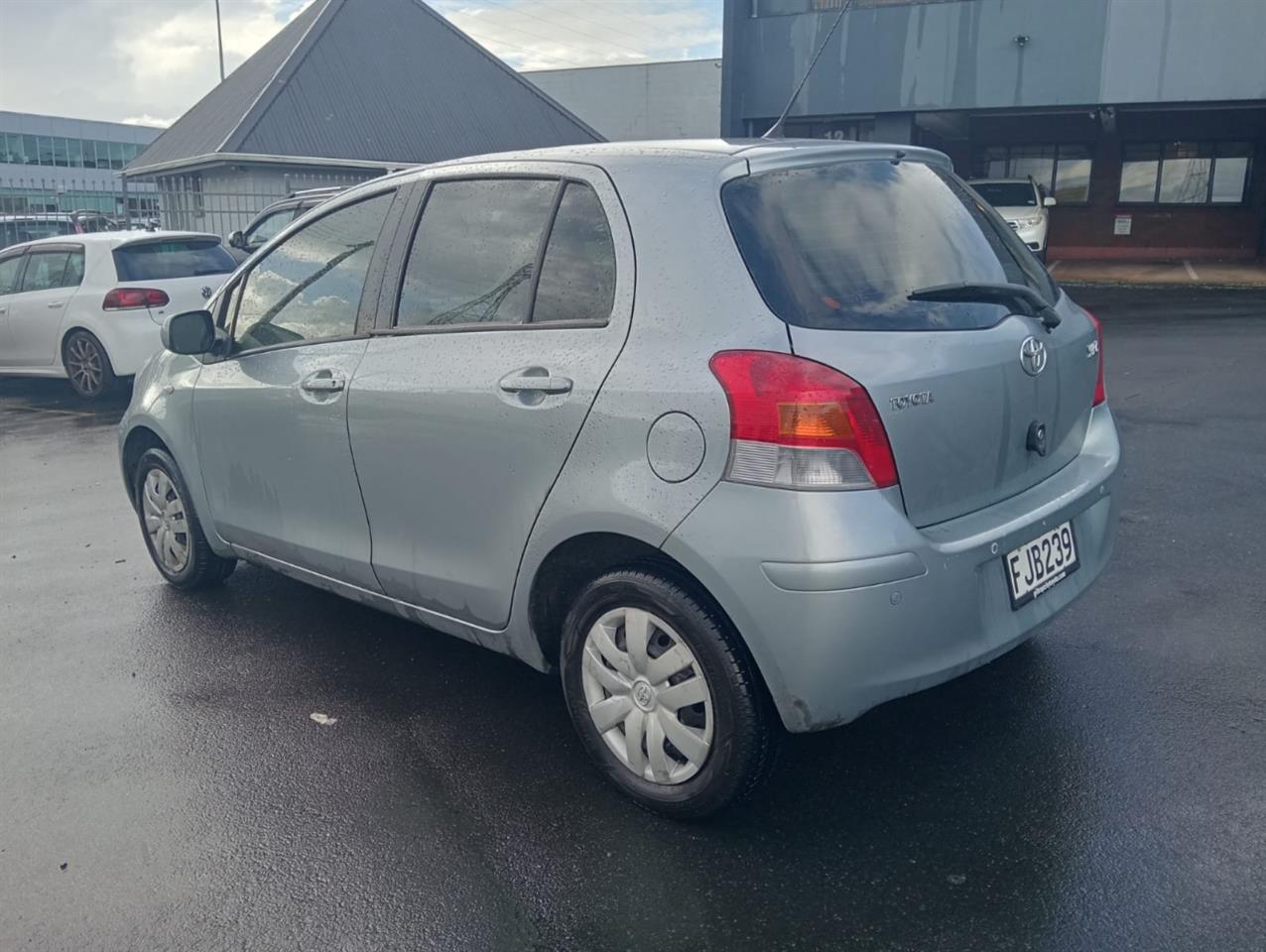 2010 Toyota YARIS
