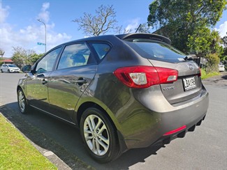 2011 Kia Cerato - Thumbnail