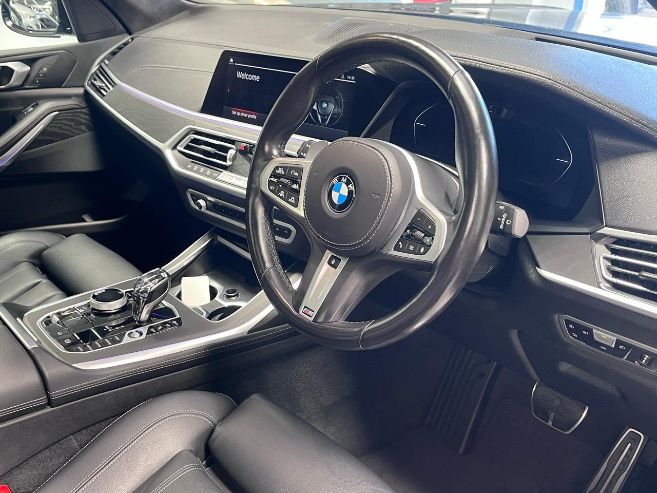 2021 BMW X7