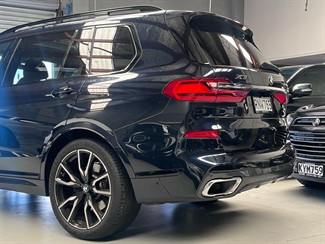 2021 BMW X7 - Thumbnail