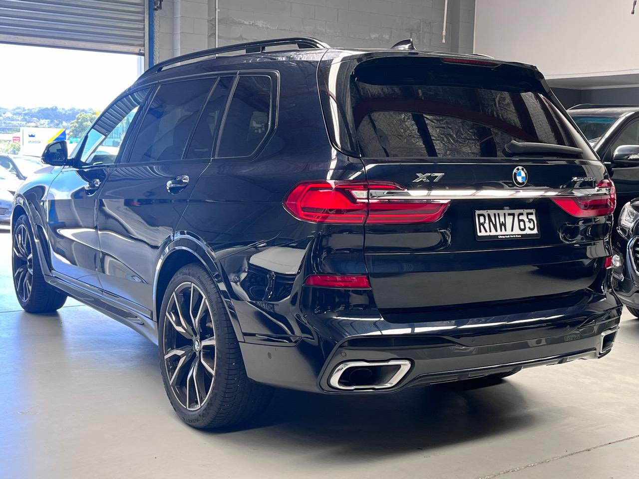 2021 BMW X7