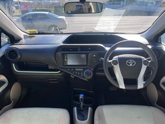 2012 Toyota Aqua - Thumbnail