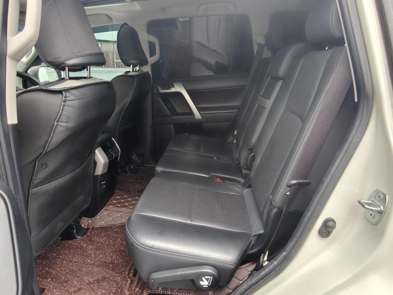 2018 Toyota Land Cruiser Prado