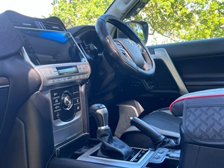 2018 Toyota Land Cruiser Prado - Thumbnail