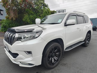 2018 Toyota Land Cruiser Prado - Thumbnail