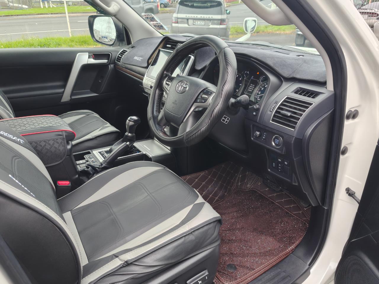 2018 Toyota Land Cruiser Prado