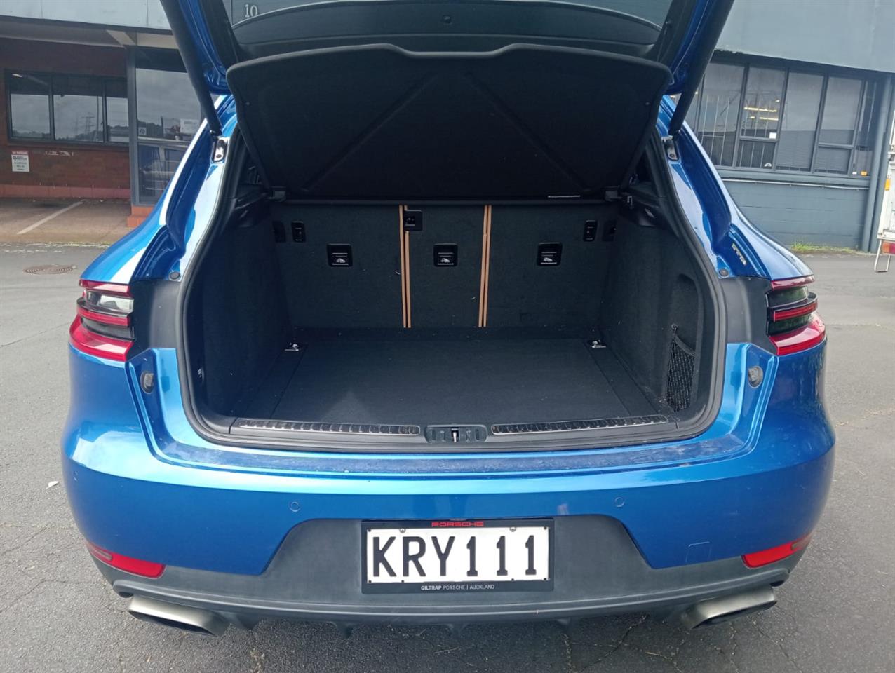 2017 Porsche Macan