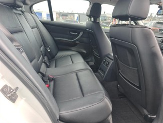 2011 BMW 320i - Thumbnail