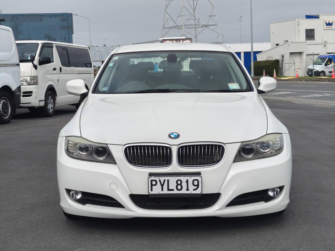 2011 BMW 320i