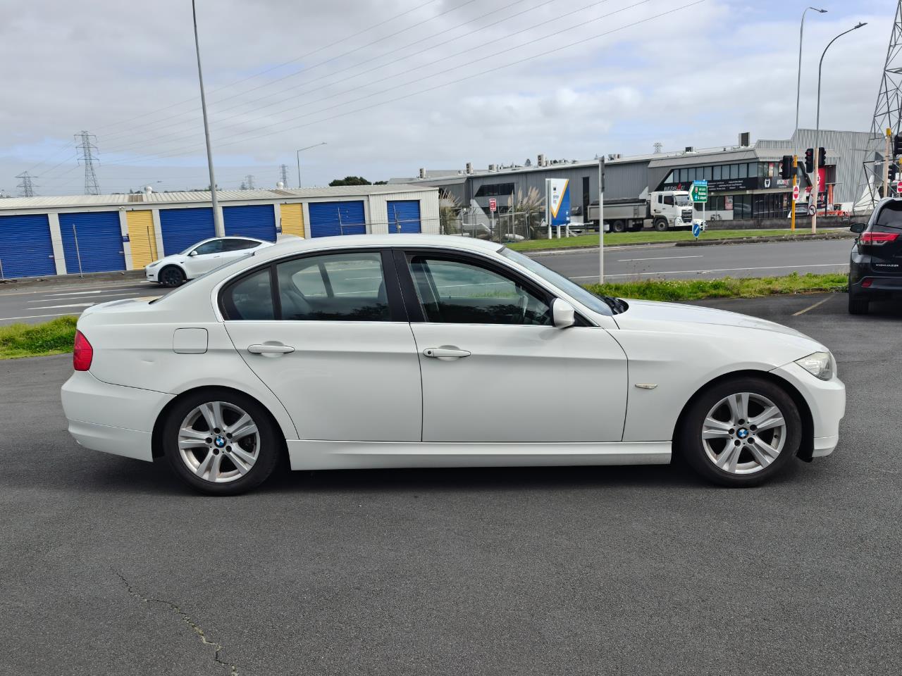 2011 BMW 320i
